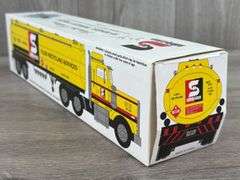 Safety-Kleen Fluid Recycling Services Tanker Truck, 1/32