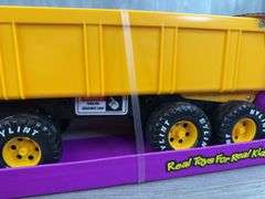 Hard Hat Contractors Gravel Hauler, 23 1/2” Long, Nylint Toys