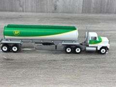 BP Oil Tanker Truck, 10” Long, Winross, Original Shipping Box