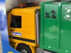 Bruder 4143 Recycling Truck, 1/16