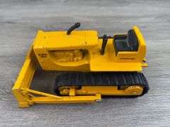 Caterpillar D6 Crawler W/Blade, 1/16, Ertl