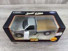 1999 Ford F350 Super Duty Flatbed Truck, 1/18, Maisto