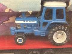 Ford CL-9000 Flatbed W/2-TW-20 WF Tractors, 1/64, Ertl