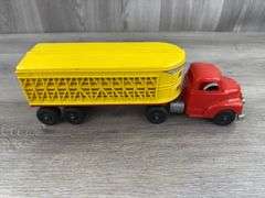 Hubley Cattle Truck, 12 1/2” Long, Original Box-Missing End Flaps