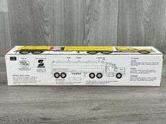Safety-Kleen Fluid Recycling Services Tanker Truck, 1/32