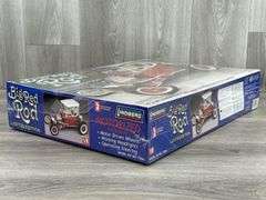 Big Red Rod Plastic Model Kit, 1/8, #741 Of 5000, Lindberg