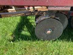 620 IH Press Drill