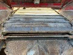 Ford 8000 w/ L3020 New Leader Spreader