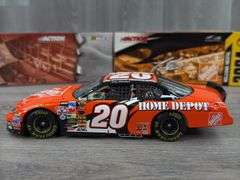 Tony Stewart #20 Home Depot/NEXTEL Inaugural Season 2004 Monte Carlo Stock Car, 1/24, Limited Edition, #2728/3704, Action, Dealer Exclusive