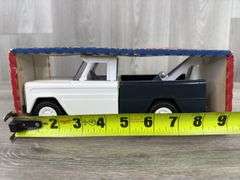 Structo 110 Wrecker Truck, Kom-Pak Trucks, 9” Long