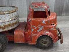 Wyandotte Truck & Trailer, 24” Long