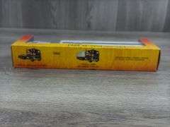 Ford CL-9000 W/Van, 1/64, Ertl, Trucks & Miniatures Of The World