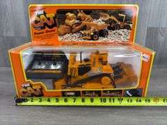 The Cat RC Power Dozer, 10” Long, New Bright
