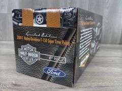 2001 Ford F150 Harley Davidson Super Crew Pickup, 1/18