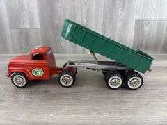 Hubley Mighty-Metal Truck & Dump Trailer, 17” Long