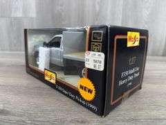 1999 Ford F350 Super Duty Flatbed Truck, 1/18, Maisto