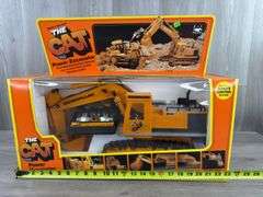 The Cat RC Power Excavator, 21” Long, New Bright