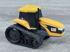 Kenworth T600A Tractor Trailer W/Cat Challenger 45, 1/64