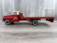 Tonka Ramp Hoist Truck, 21” Long, Tonka Toys