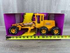 Hard Hat Contractors Road Grader, 14 1/2” Long