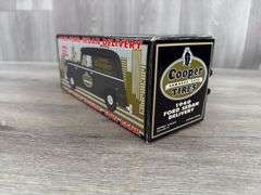 1940 Ford Sedan Cooper Armored Cord Tires Delivery Bank, 1/25