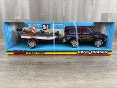 Nylint Tournament Champion Bass Chaser, 15 1/2” Long