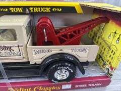 Nylint Auto Repair Tow Truck, 13 3/4” Long, Nylint Classics