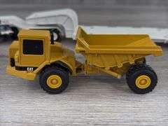 Grove Worldwide Tractor Trailer W/Cat D25D Dump Truck, 1/64