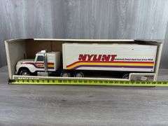 Nylint Tractor Trailer, 28” Long, Nylint