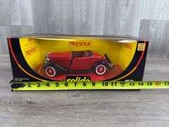 1934 Ford Roadster, 9” Long, Solido, Prestige