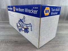 NAPA Auto Parts Twin Boom Wrecker, 16” Long, Nylint