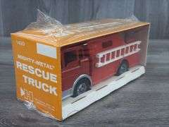 Hubley Mighty-Metal Rescue Fire Truck, 8” Long