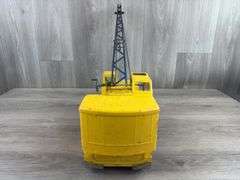 Clark Equipment Michigan T-24 Shovel Crane, 17 1/2” Long