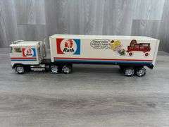 Rath Tractor Trailer, 21” Long, Nylint