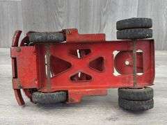 Wyandotte Truck & Trailer, 24” Long