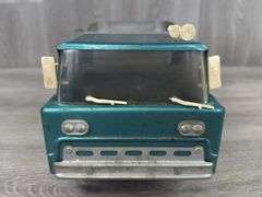 Structo Delivery Truck, 13” Long