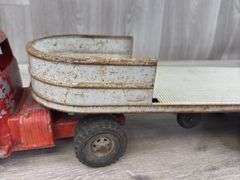Wyandotte Truck & Trailer, 24” Long