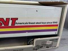 Nylint Tractor Trailer, 28” Long, Nylint