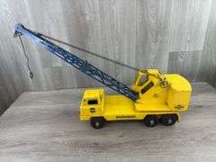 Clark Equipment Michigan T-24 Shovel Crane, 17 1/2” Long