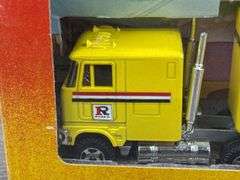 Ford CL-9000 Ryder Truck Rental W/Van, 1/64, Ertl, Trucks & Miniatures Of The World