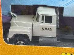 Mack Mobil Truck & Tanker, 1/64, Ertl, Trucks & Miniatures Of The World