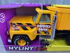 Hard Hat Contractors Gravel Hauler, 23 1/2” Long, Nylint Toys