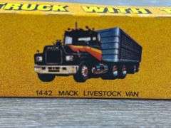 Mack Mobil Truck & Tanker, 1/64, Ertl, Trucks & Miniatures Of The World