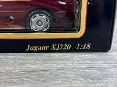1992 Jaguar XJ220, 1/18, Maisto, Special Edition