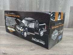 2001 Ford F150 Harley Davidson Super Crew Pickup, 1/18
