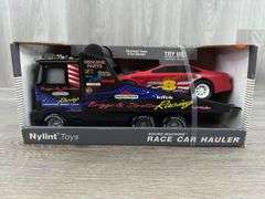 Briggs & Stratton #8 Sound Machine Race Car Hauler, 11 1/2”