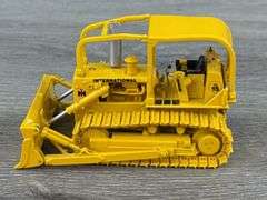 International TD15 Crawler W/Blade, 1/50, First Gear