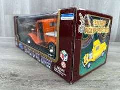 1934 Ford Pro Street Pickup, 1/18, Road Legends