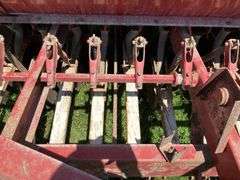 620 IH Press Drill