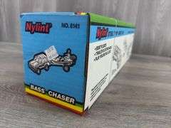 Nylint Tournament Champions Bass Chaser, 15 1/2” Long